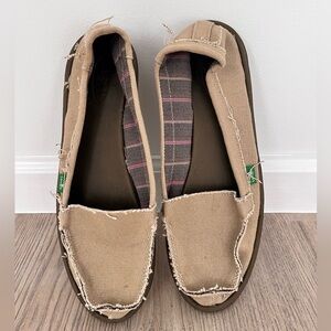 Women’s Sanuk Slip On’s